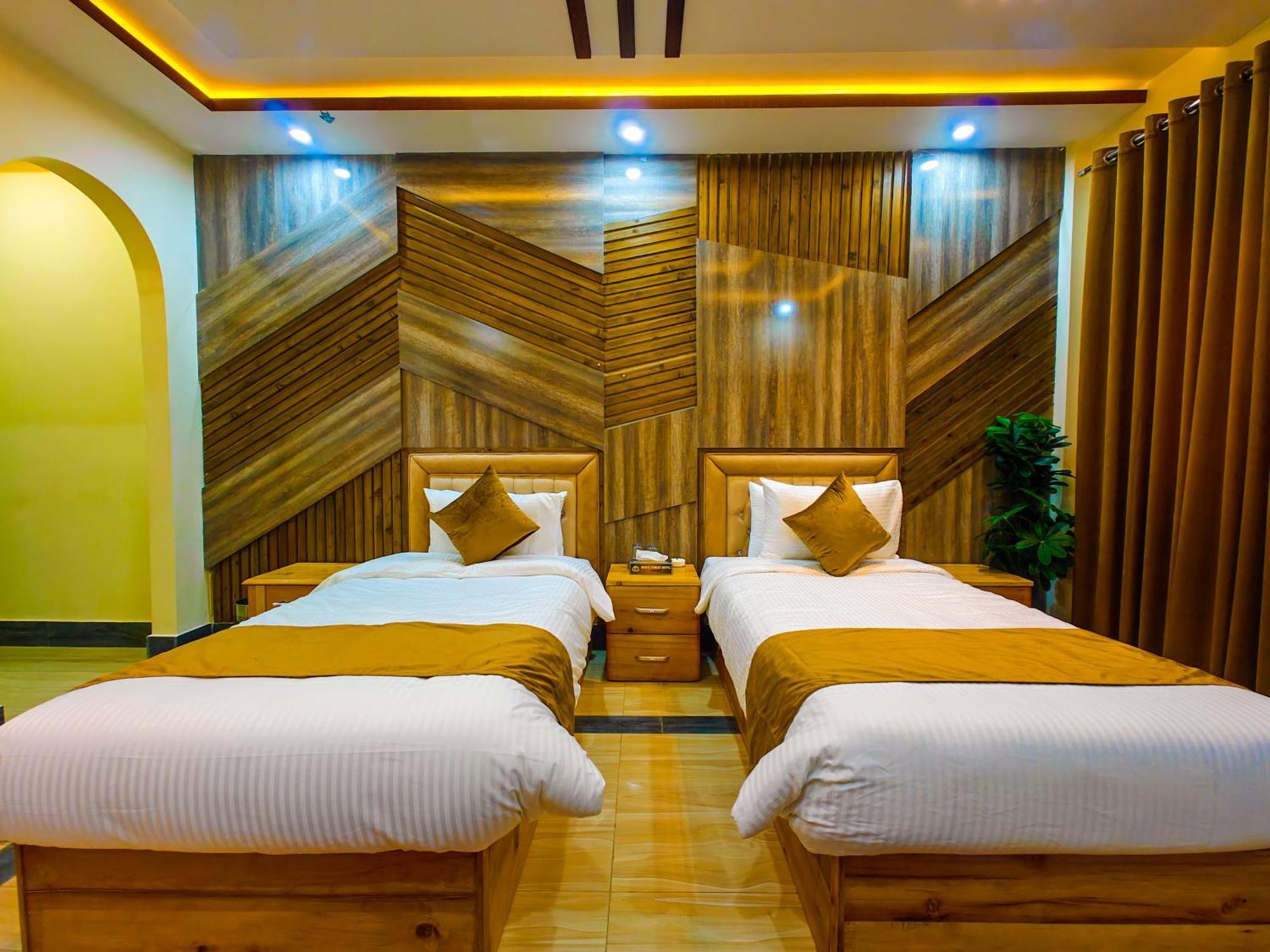 White Forest Hotel Kalam ภายนอก รูปภาพ