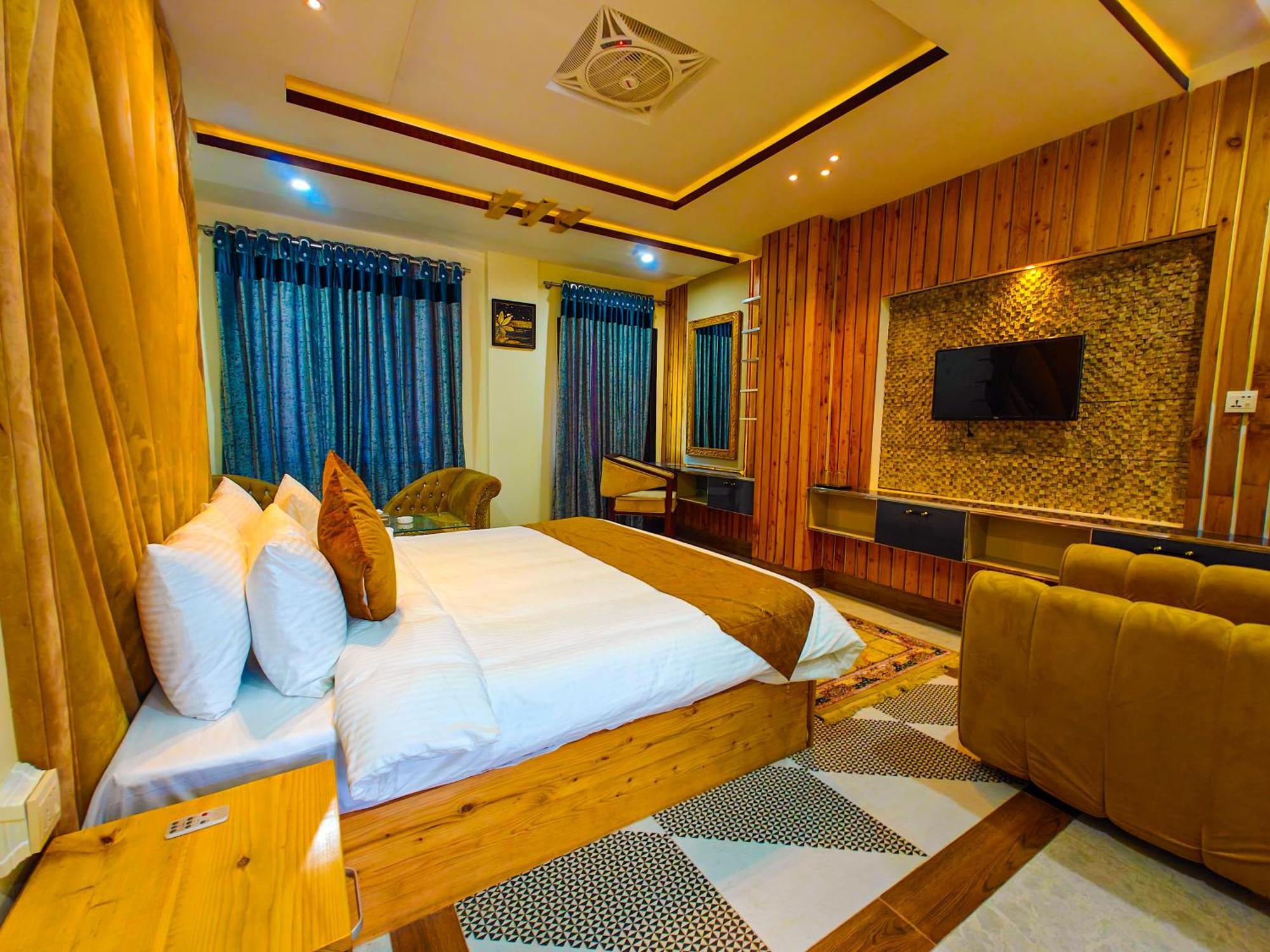 White Forest Hotel Kalam ภายนอก รูปภาพ