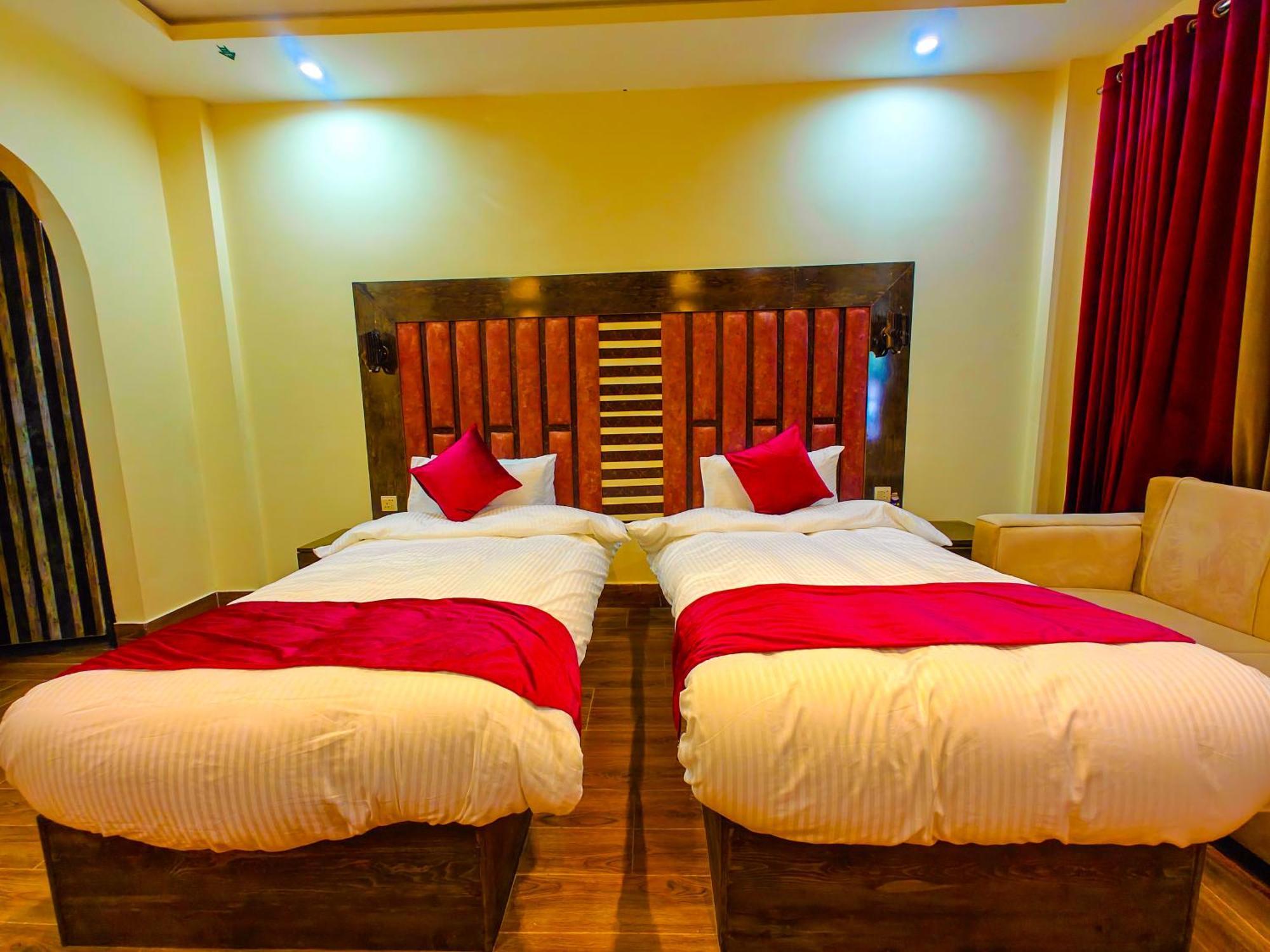 White Forest Hotel Kalam ภายนอก รูปภาพ
