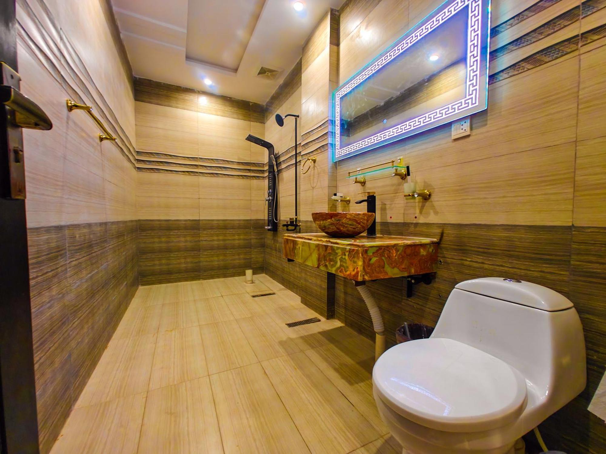 White Forest Hotel Kalam ภายนอก รูปภาพ